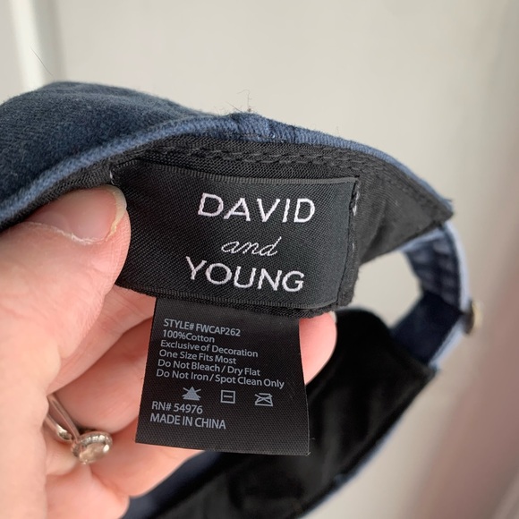 David and Young Dog Mom Cap in Dark Blue - Picture 4 of 6